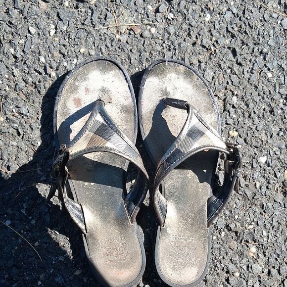 AUTHENTIC BURBERRY Plaid Women's Flats Sandals Size 39 - Picture 2 of 6